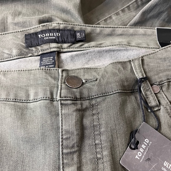 π₯NWTπ₯ Torrid Olive Wash Ultra Skinny Jean Size 20 Regular - Picture 4 of 4